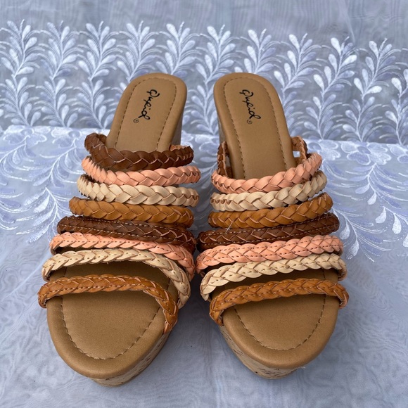 Quips | Ardor multi strap wedge sandal - Picture 2 of 7